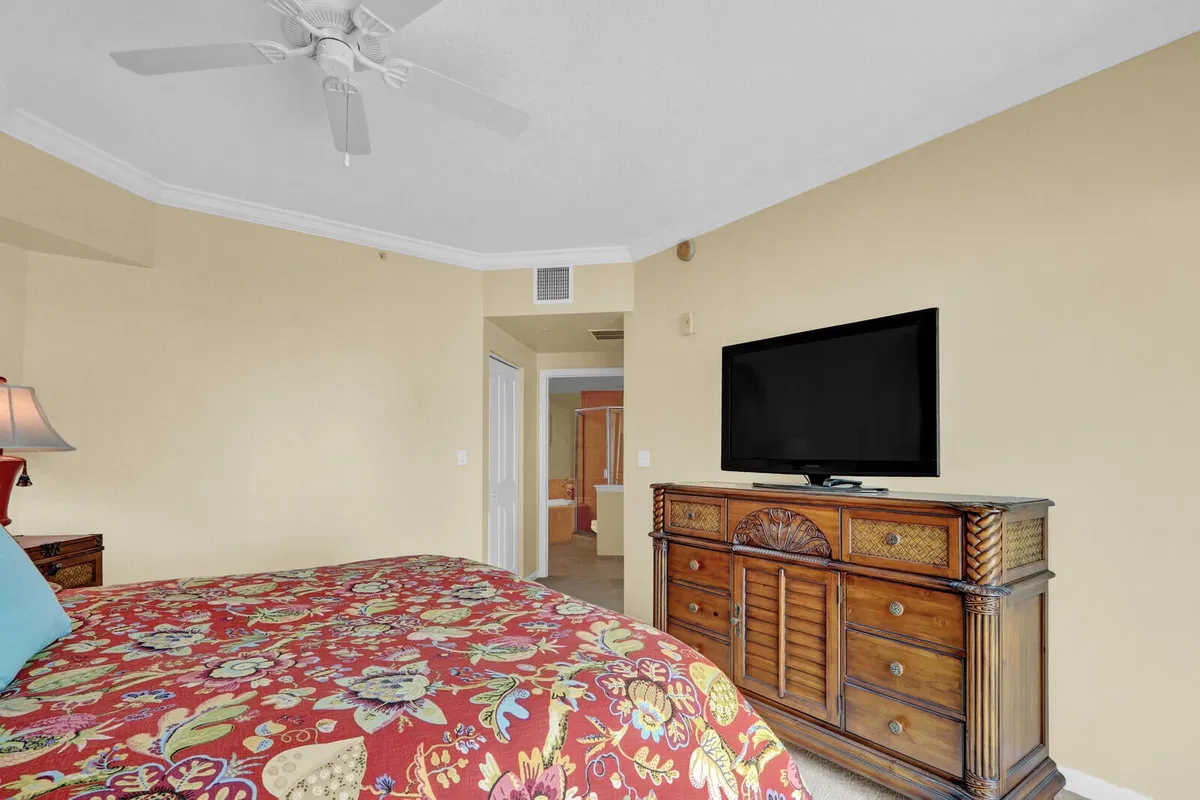Harborage Yacht Club Unit 206 photo 25