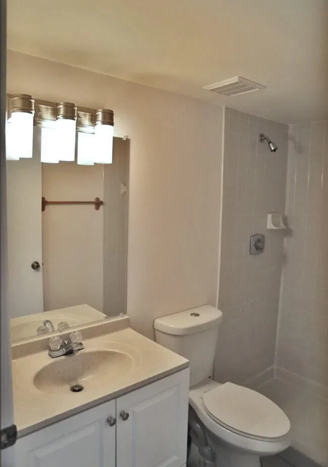 Unit A photo 13
