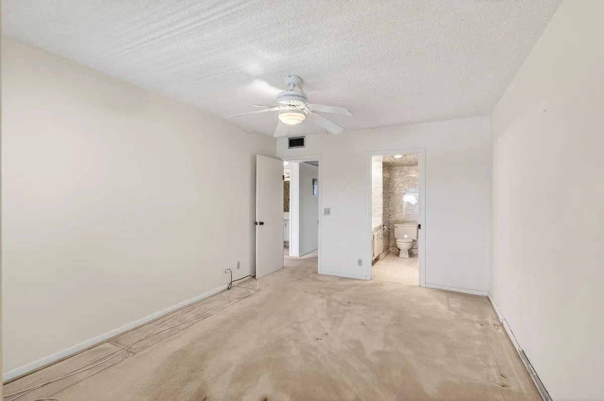 Residence photo 31