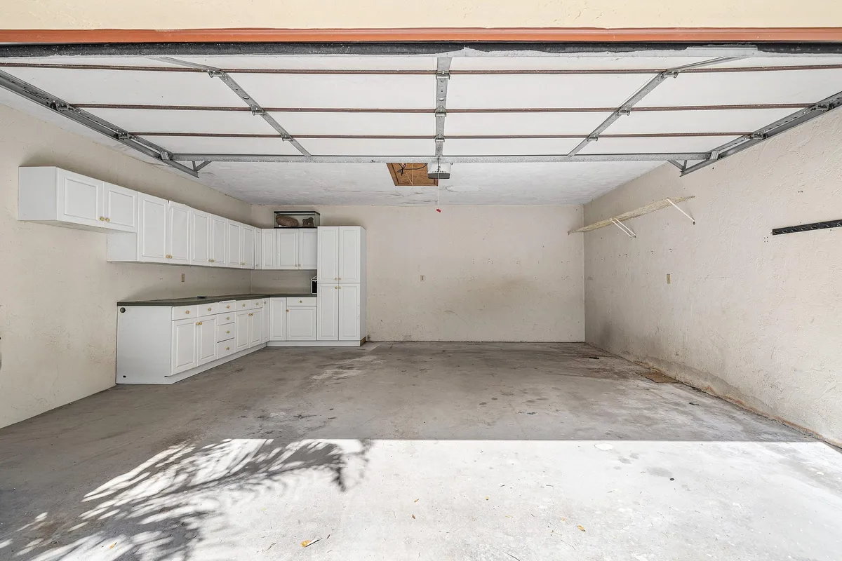 Residence photo 31