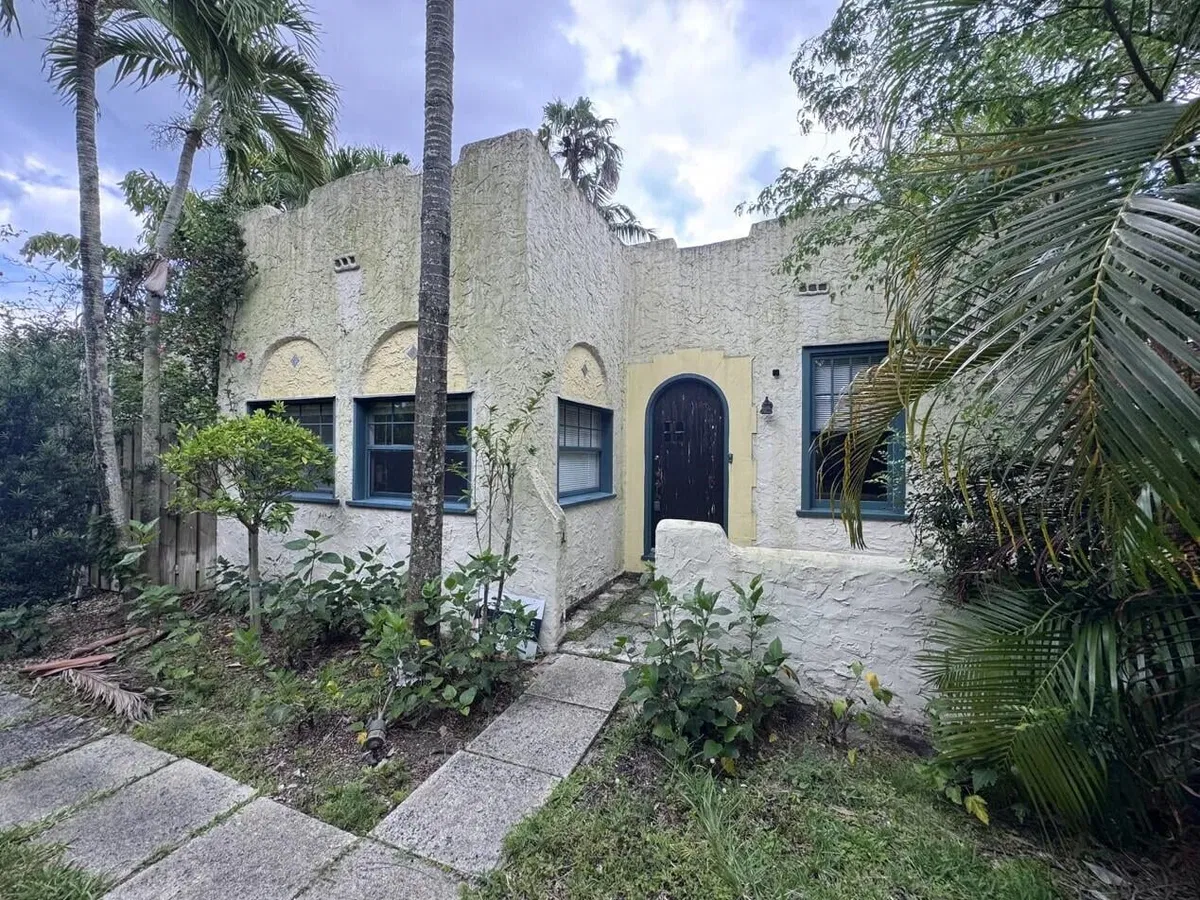 Flamingo Park Residence