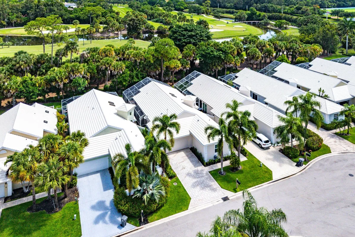 Residence photo 25