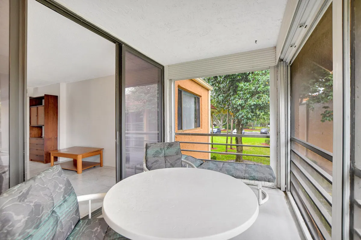 Unit 202 photo 19