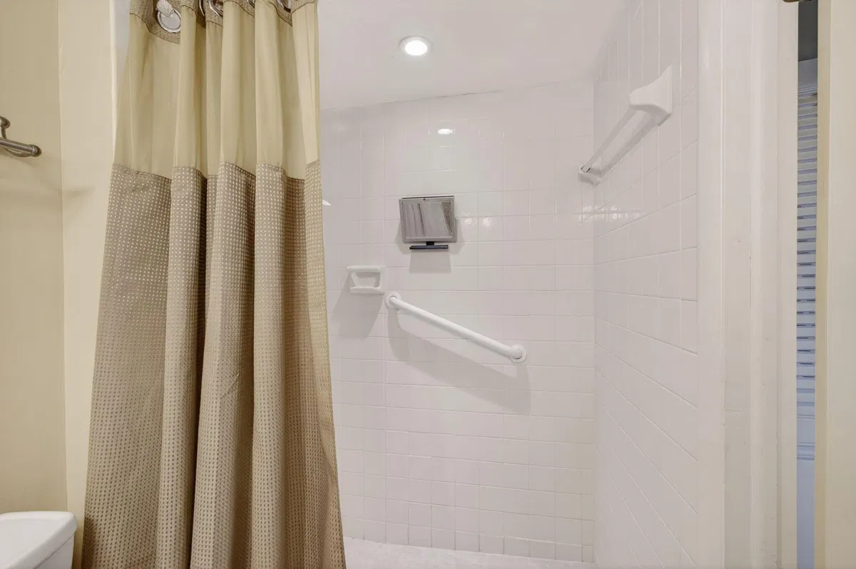 Singer Island Unit 219 photo 16