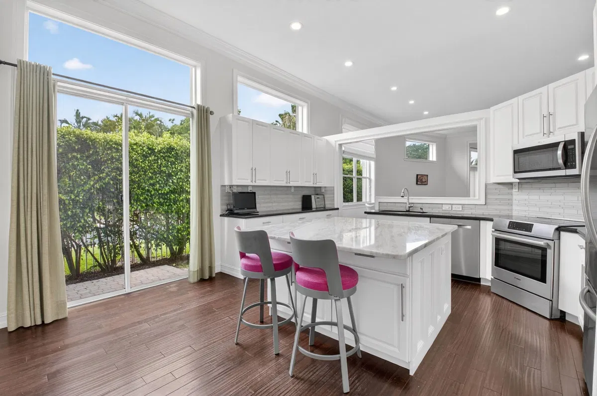 Residence photo 19