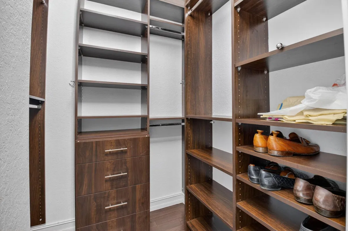 Residence photo 34