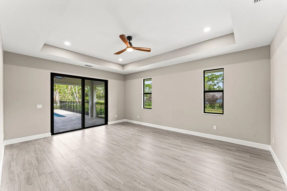 Residence photo 25