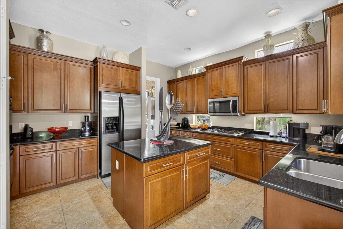 Residence photo 4