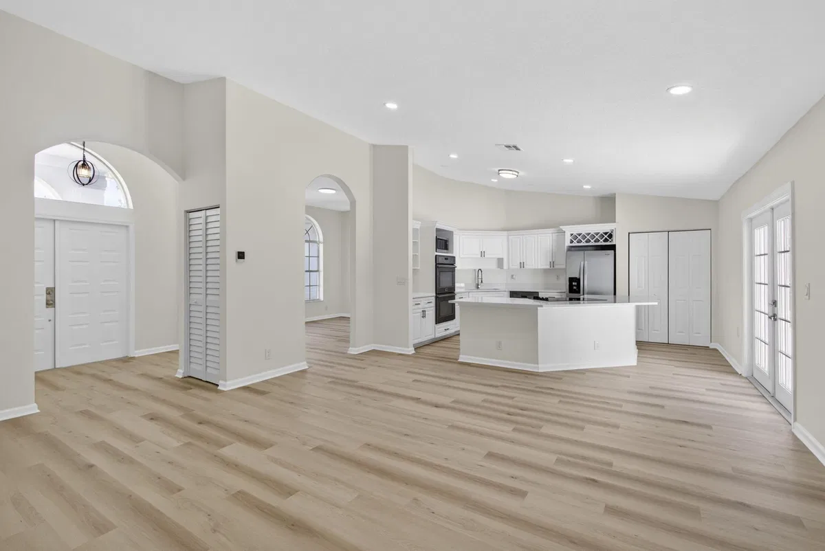 Residence photo 25