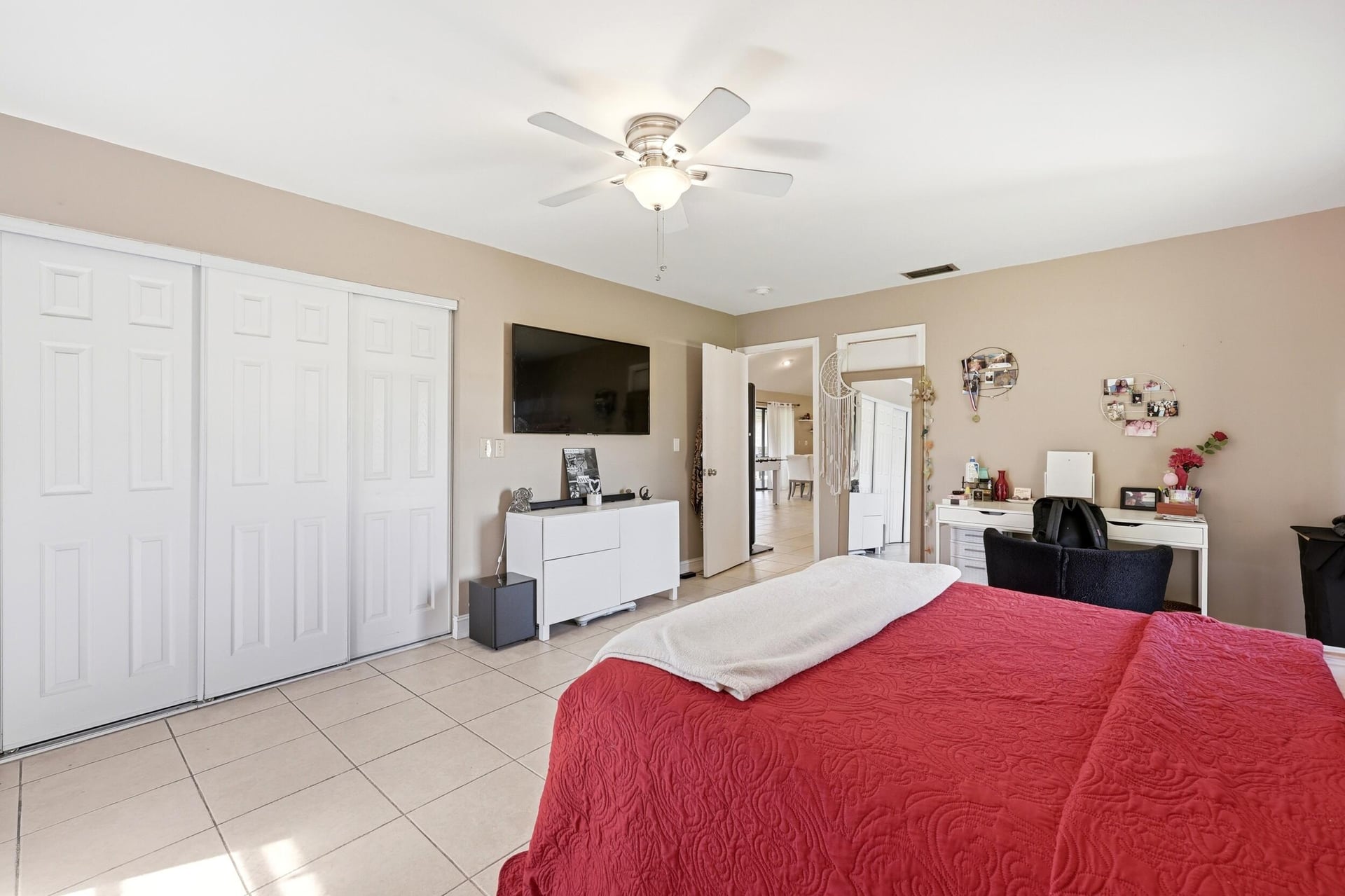 Residence photo 22