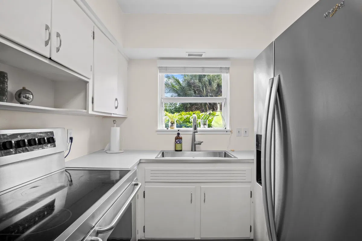 Residence photo 28