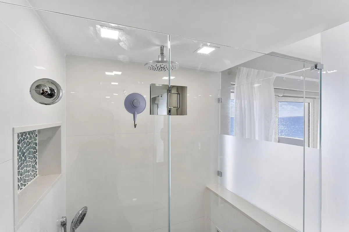 Unit 307 photo 34