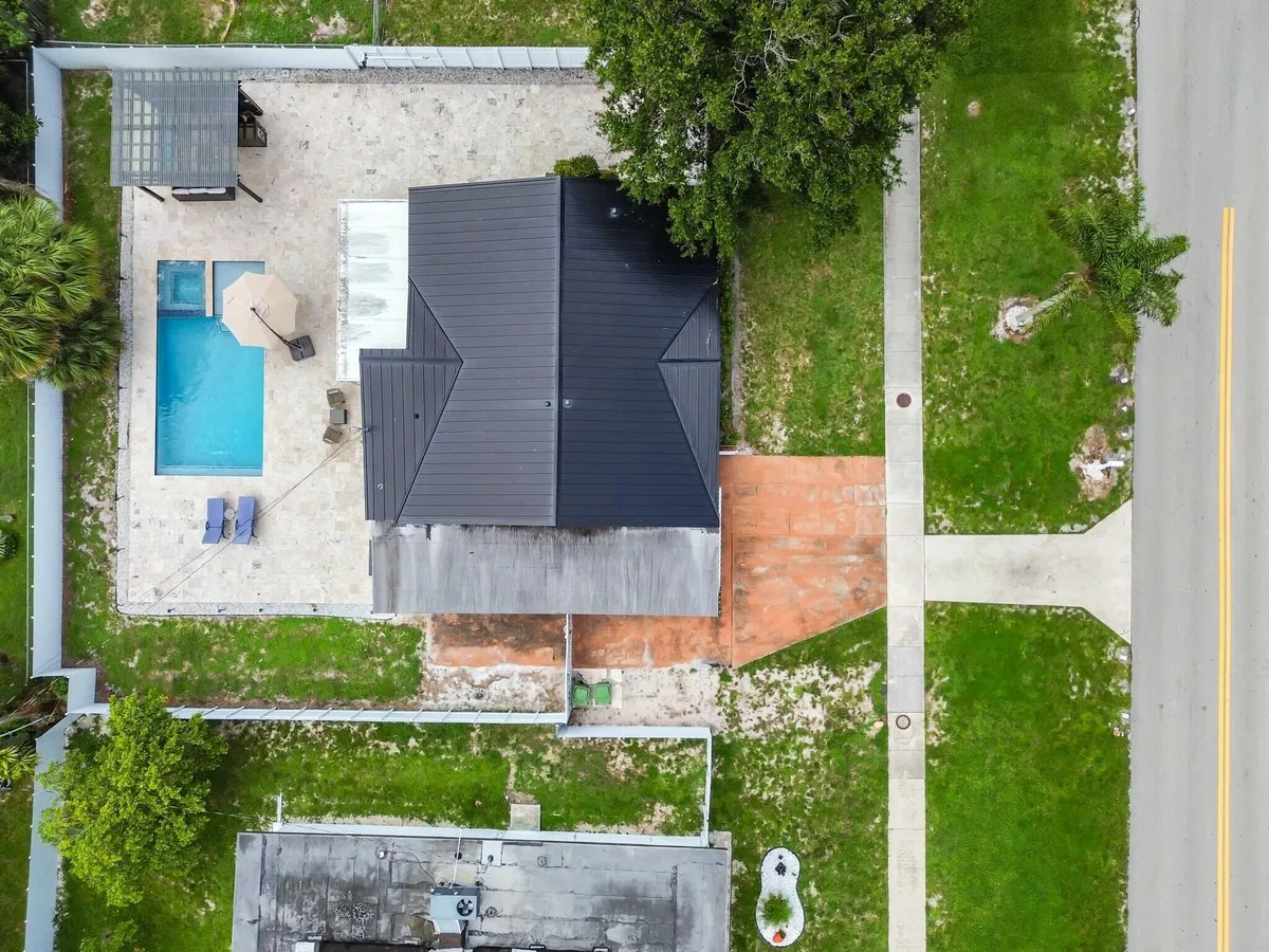 Residence photo 43