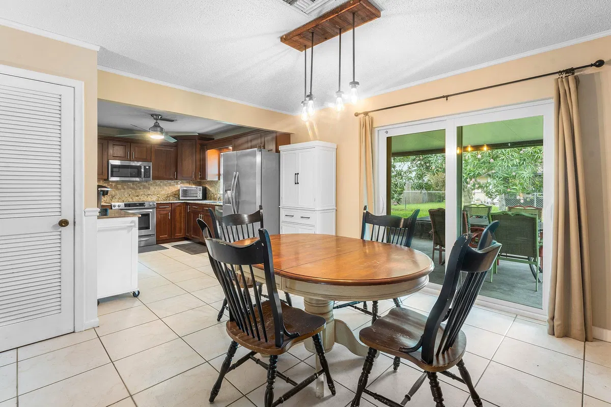 Residence photo 4