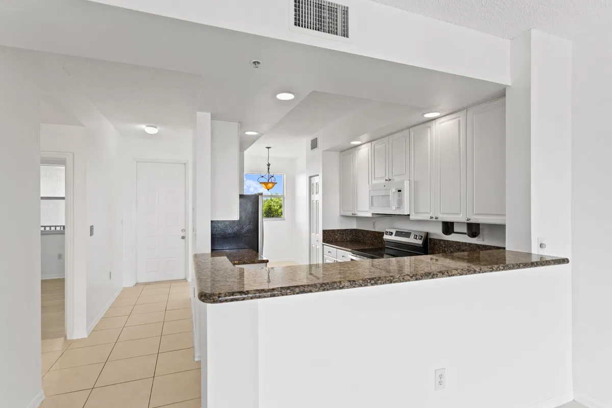 Boca Raton Unit 503 photo 10