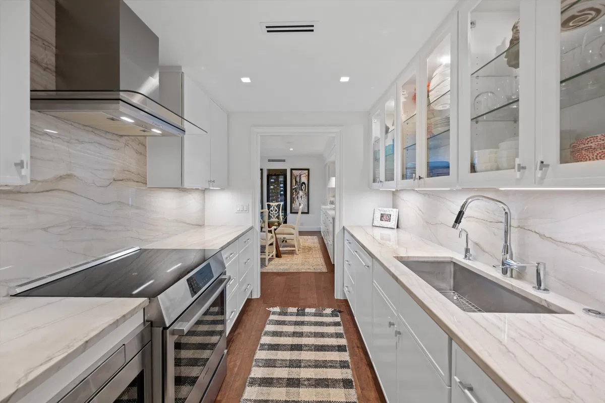 330 Cocoanut Row Unit 5b photo 10