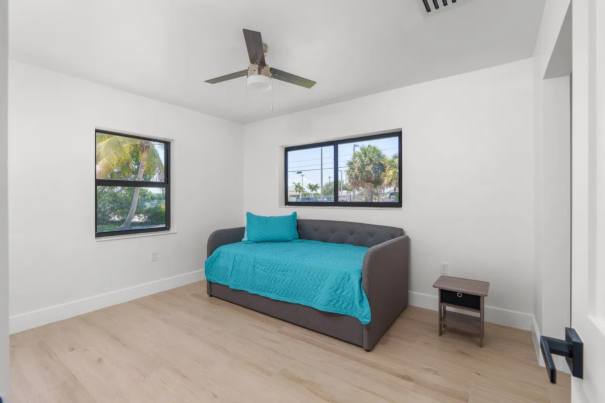 Residence photo 25