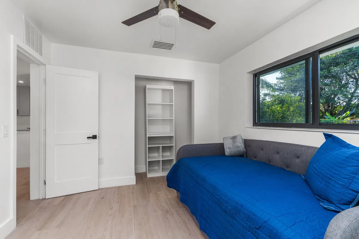 Residence photo 52