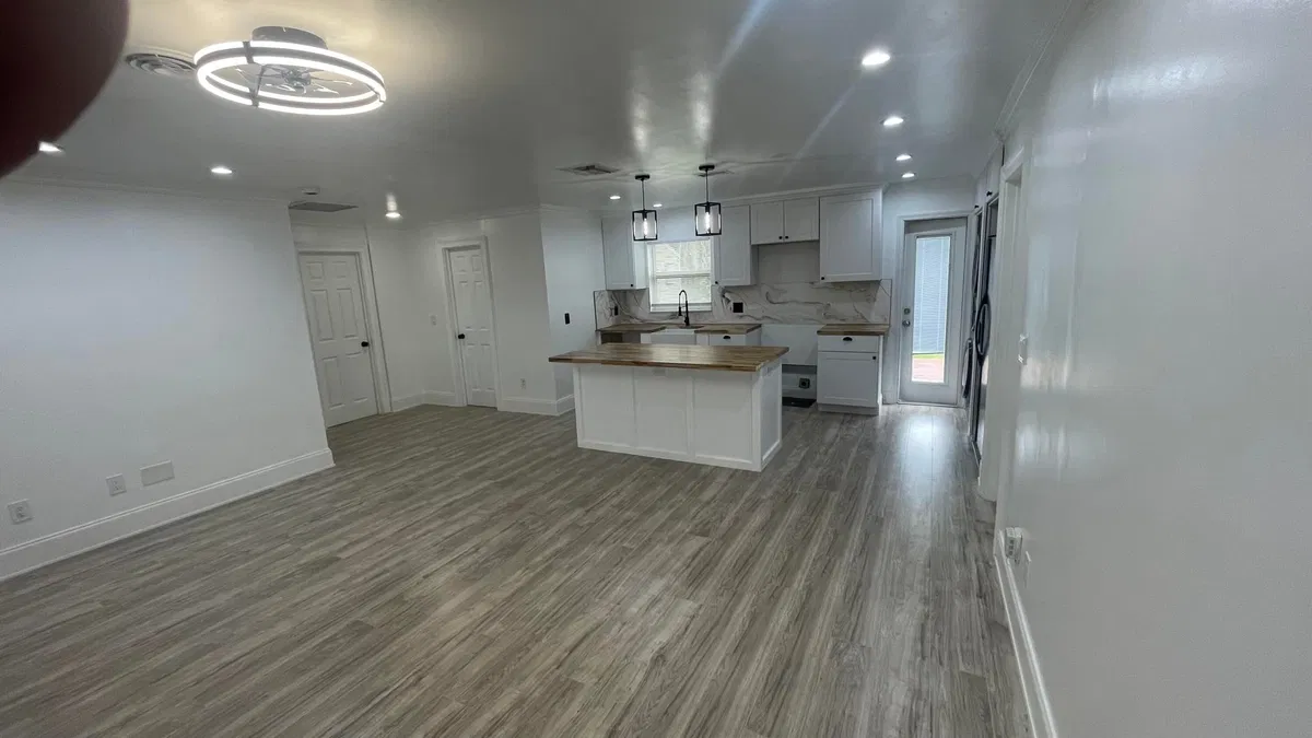 Residence photo 4