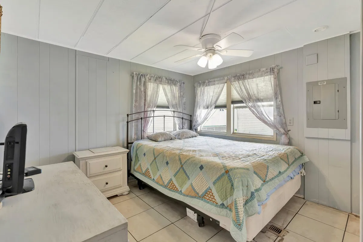 Residence photo 37