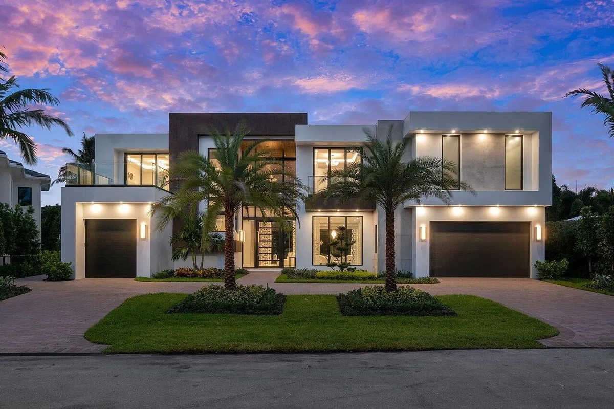Royal Palm Yacht and Country Club Residence