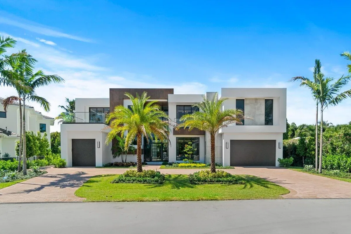 Royal Palm Yacht and Country Club Residence photo 4