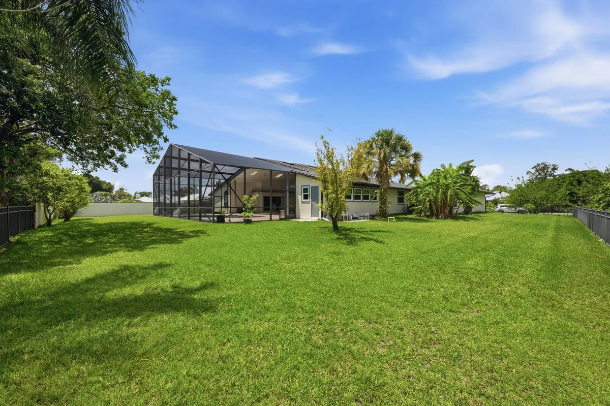 Rocky Point Residence photo 43