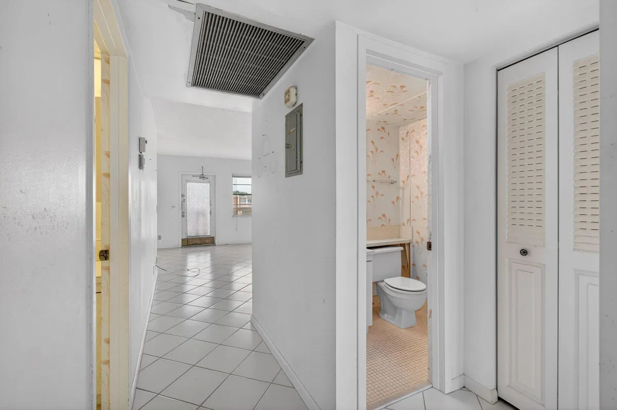  Residence photo 28