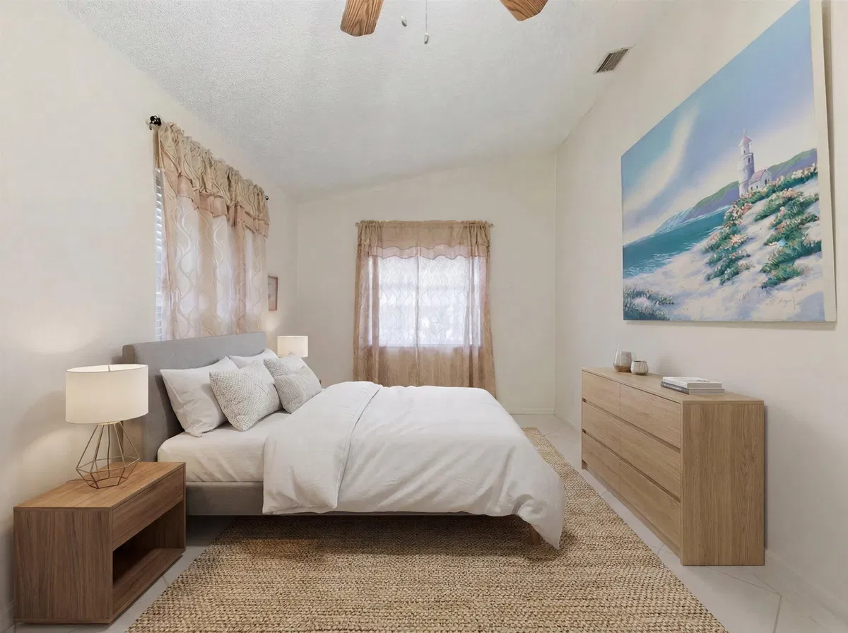 Residence photo 25