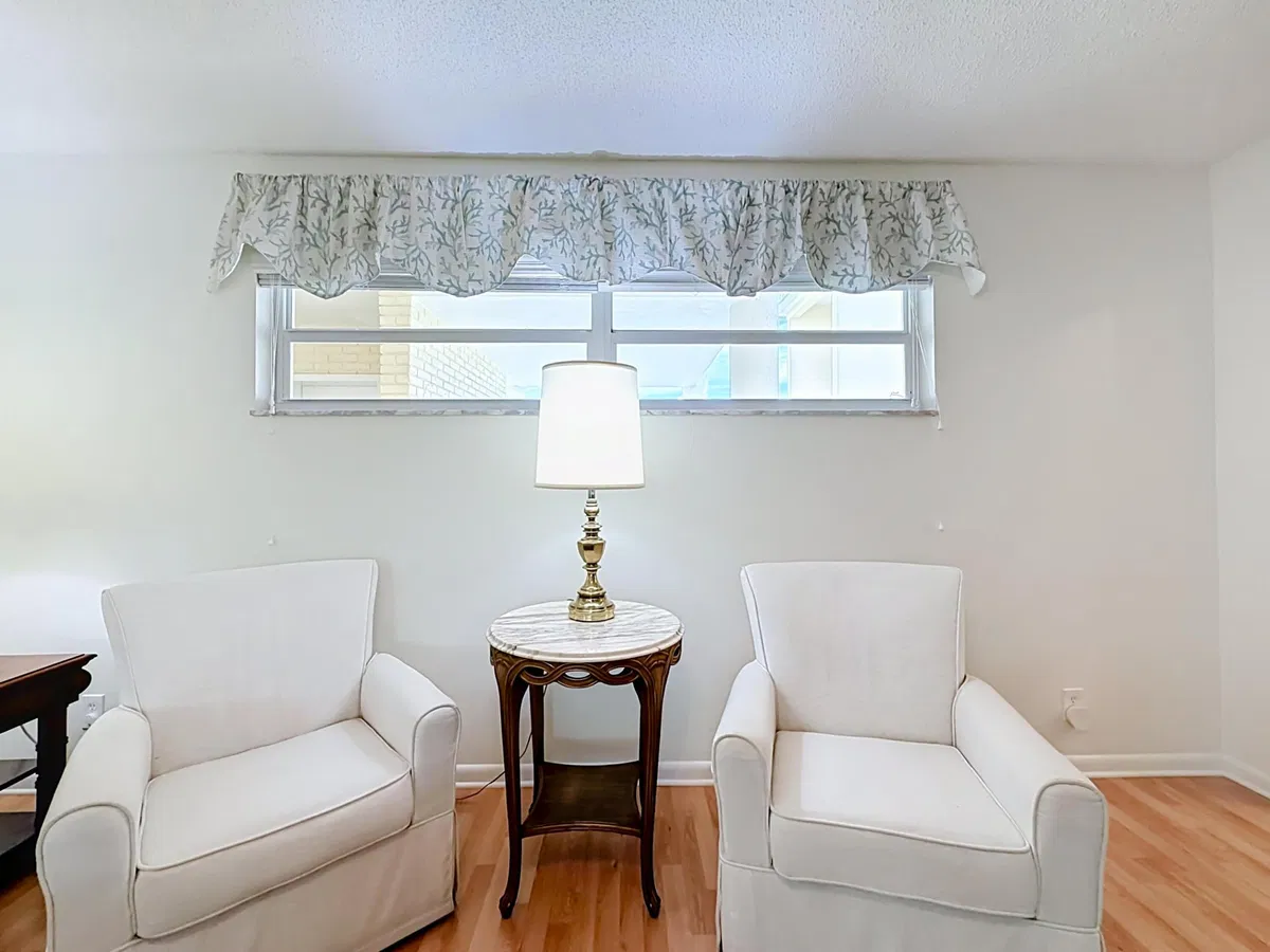 Unit 202 photo 22