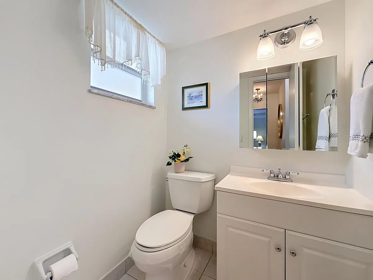 Unit 202 photo 31