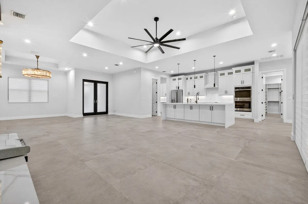Residence photo 19