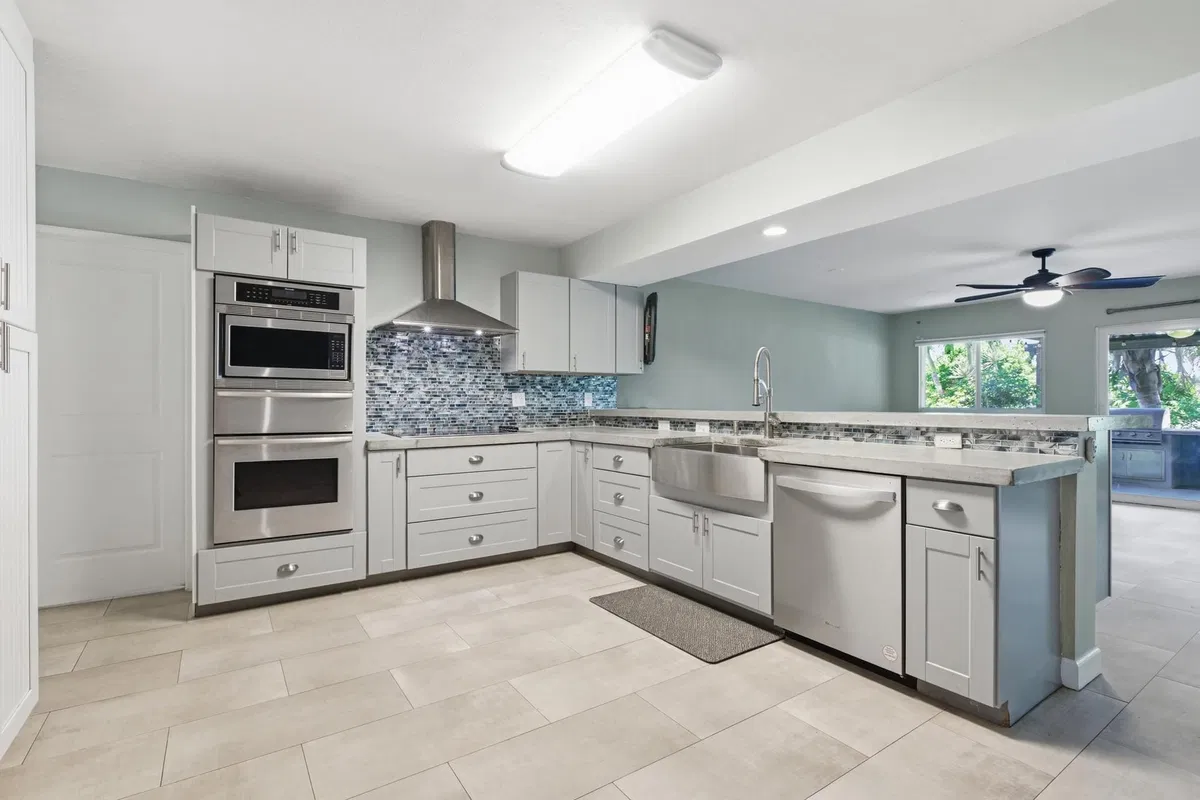 Residence photo 19