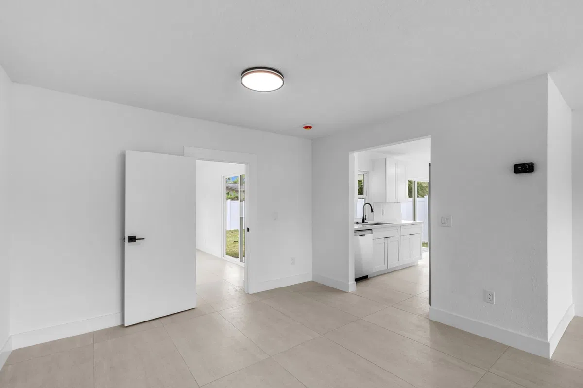 Residence photo 10