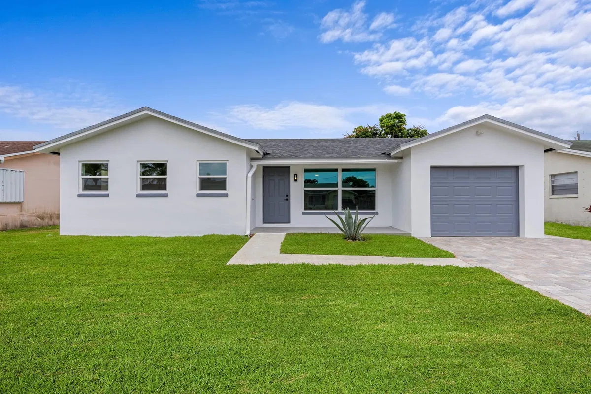 Residence photo 25
