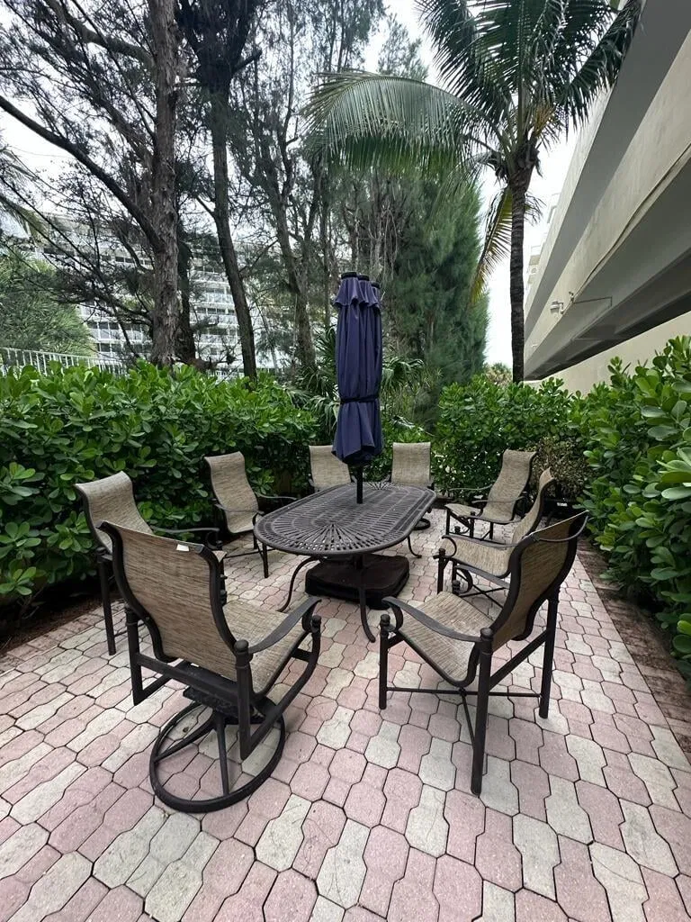 Unit 208 photo 10