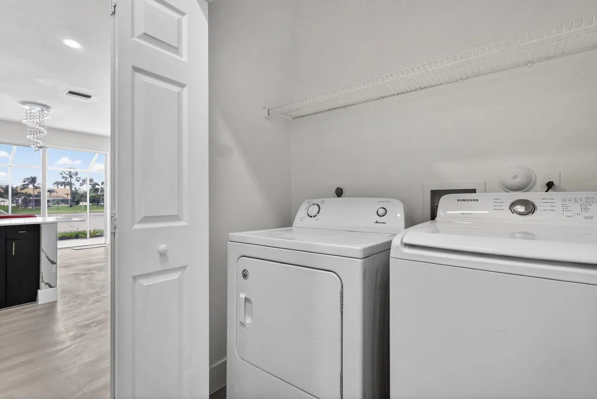 Residence photo 34