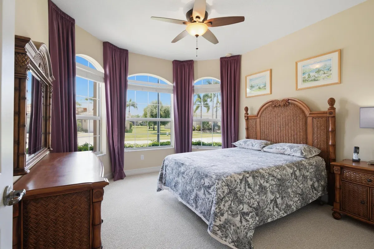  Residence photo 25