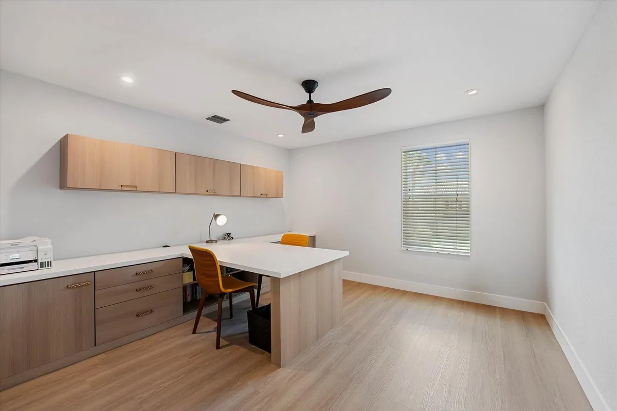Residence photo 28