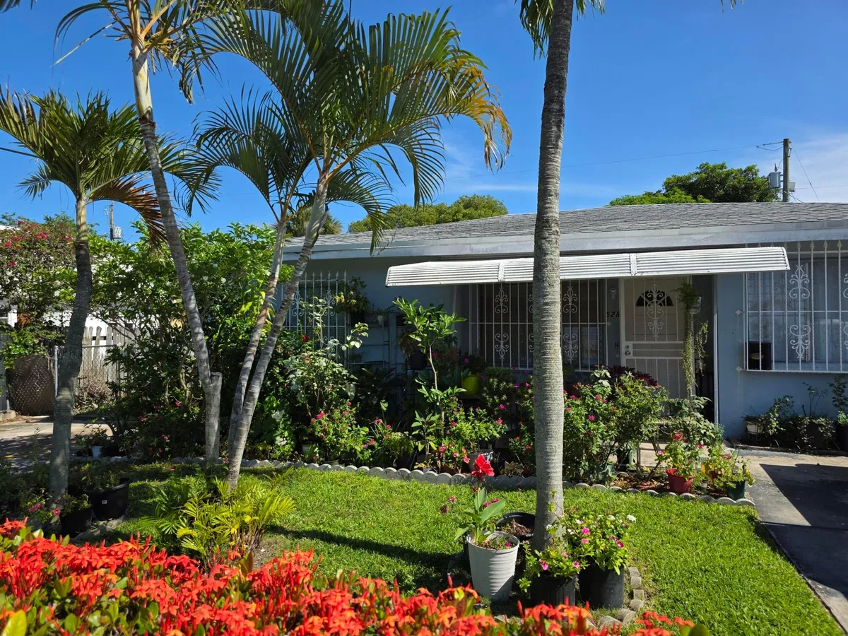 West Palm Beach Residence