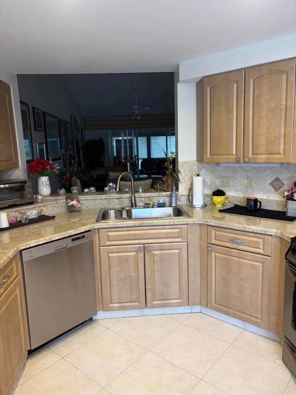 Unit 15005 photo 4