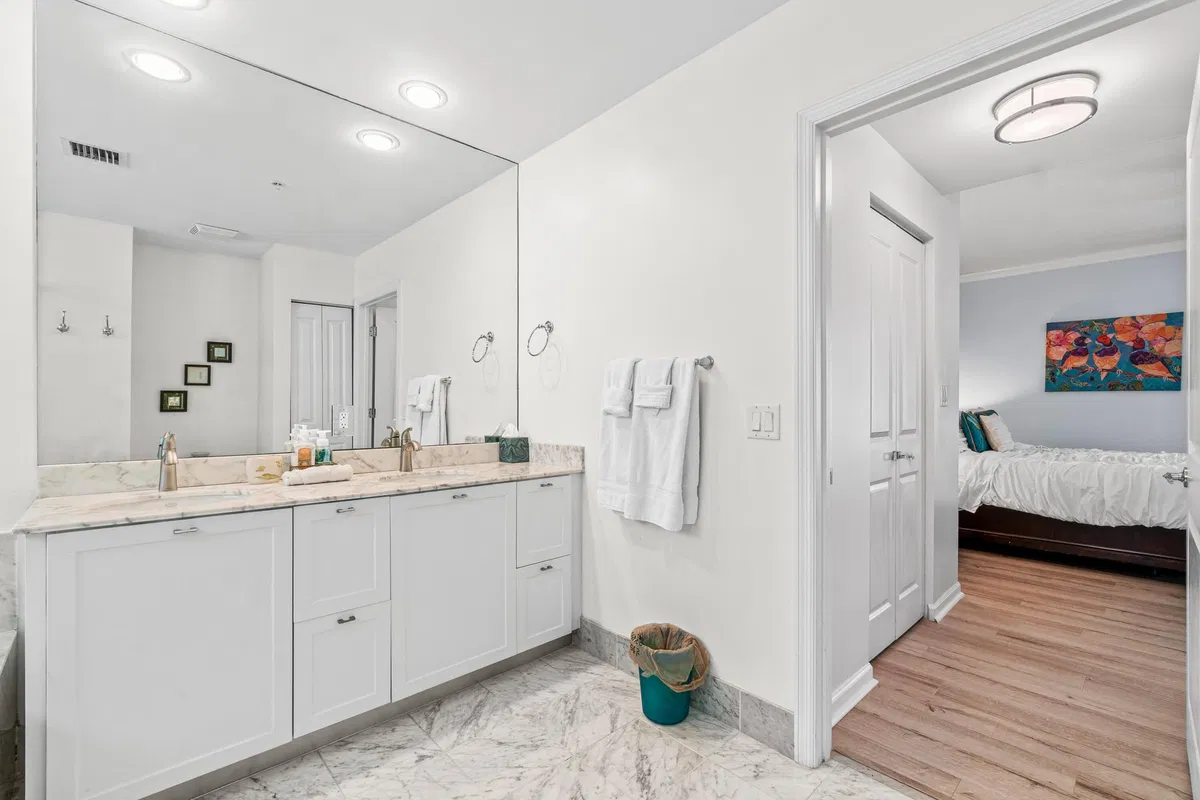 The Astor Unit 207 photo 28