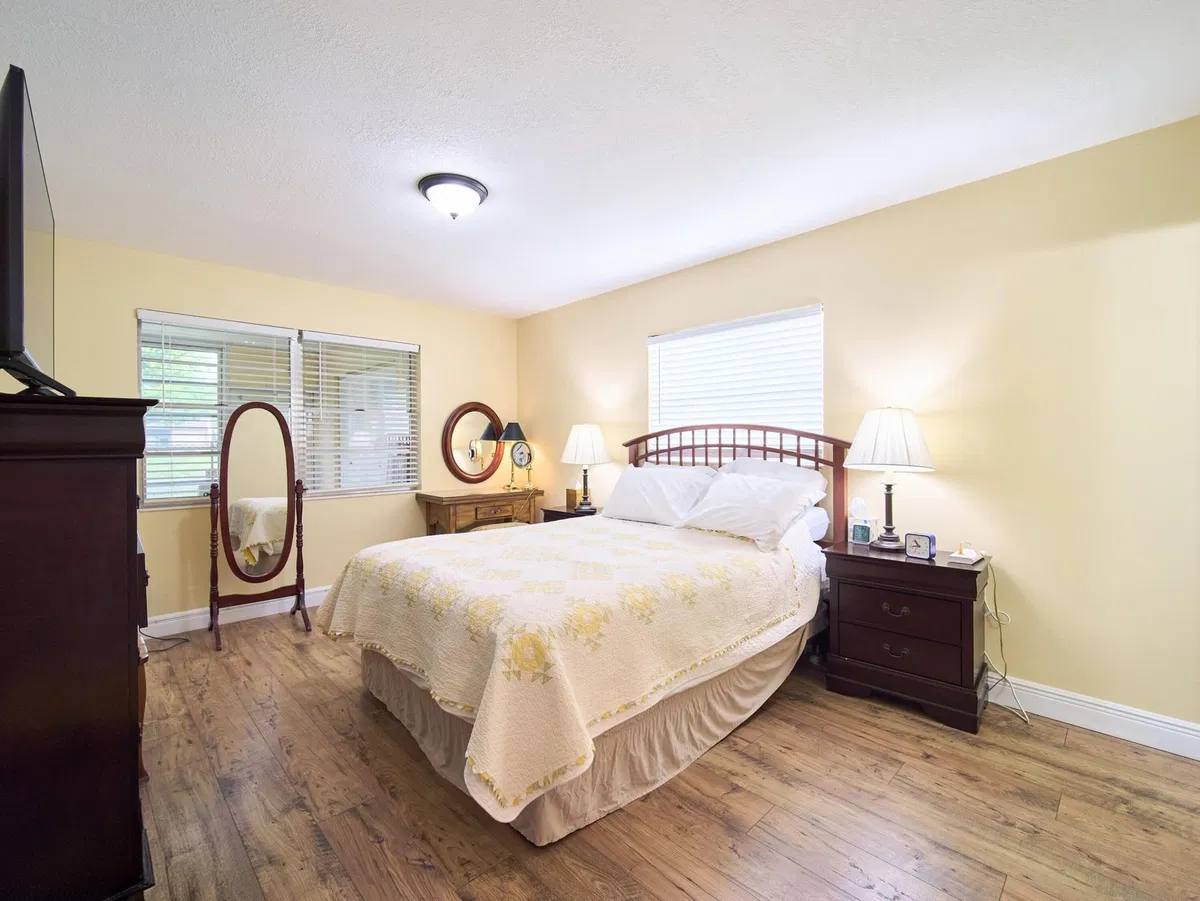  Residence photo 10