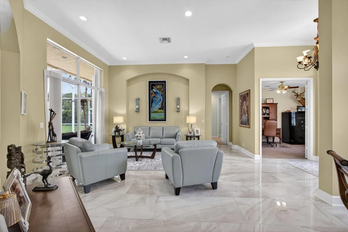 Residence photo 10