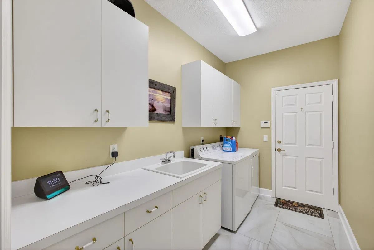 Residence photo 31