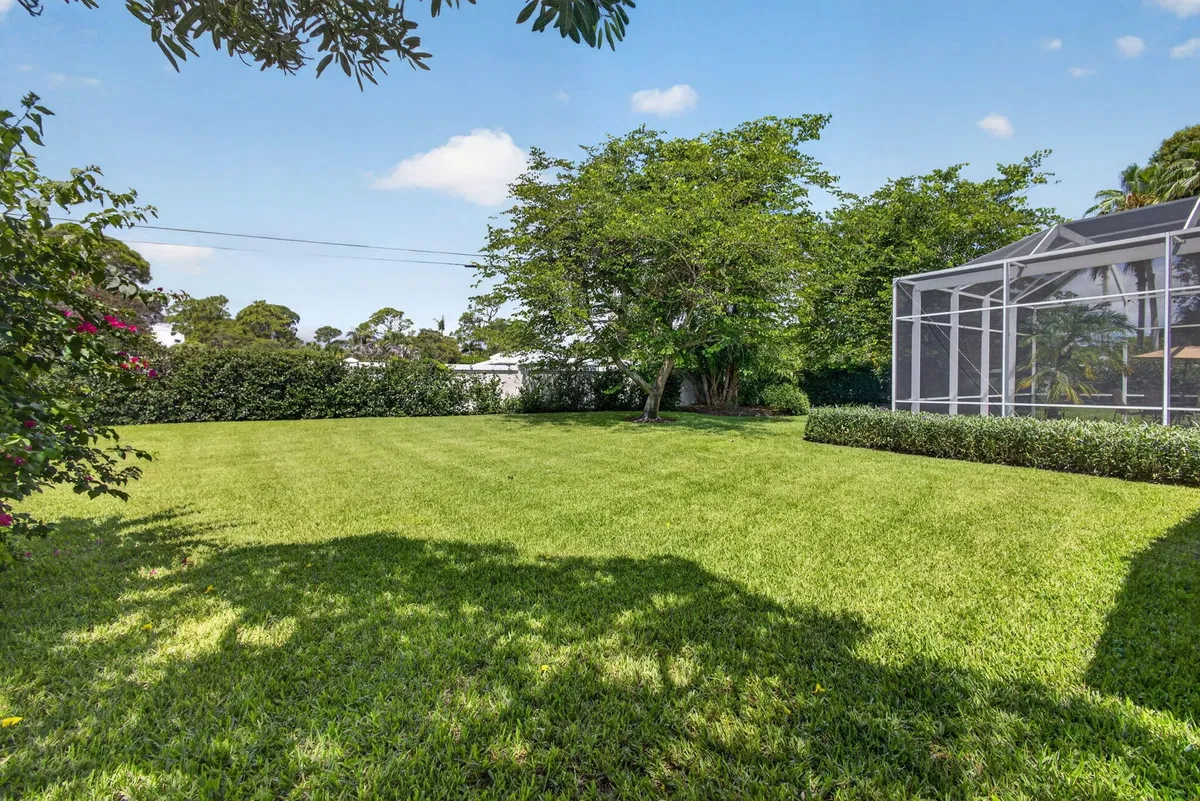 Residence photo 43