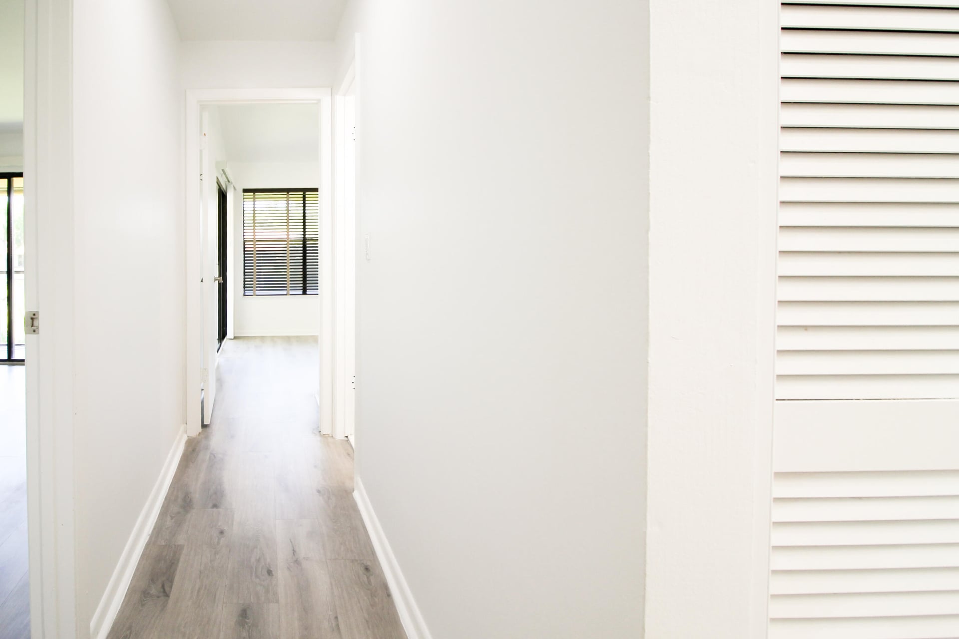 Unit 20 photo 10