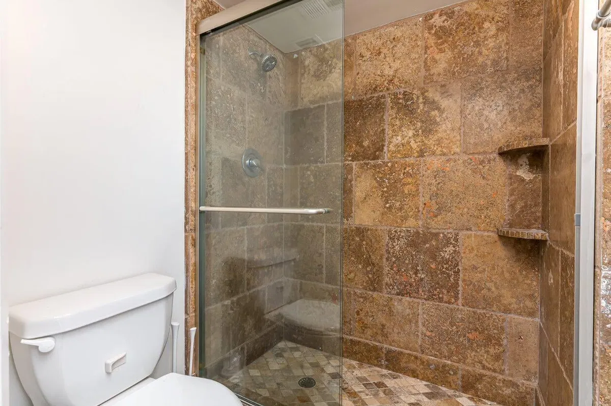  Unit E309 photo 13