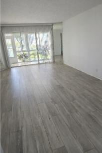 Unit Apt 104 photo 4