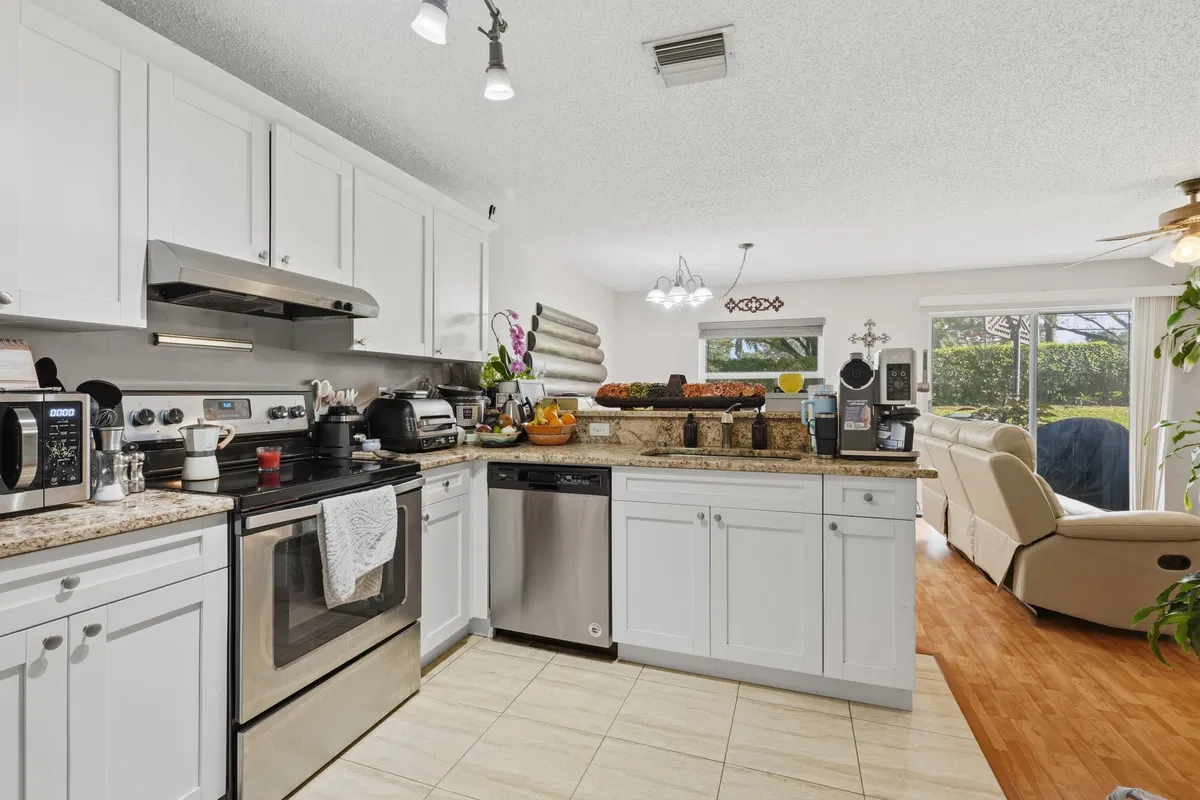 Residence photo 7